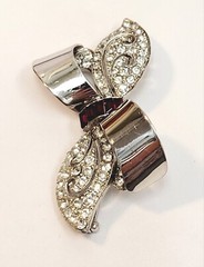 Vintage Large Rhodium Red Clear Rhinestone Bow Brooch Reja Boucher Style