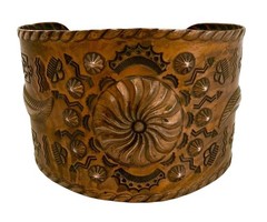 VINTAGE BELL TRADING POST PRE-1971 Solid Copper STAMPED WIDE CUFF Bracelet