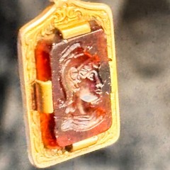 INTAGLIO double sided vintage GF pendant on FCC gold filled cable chain 1/20 12k