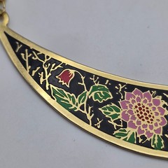 Vintage Black Floral Cloisonne Collar Necklace 17 in Gold Tone Taiwan