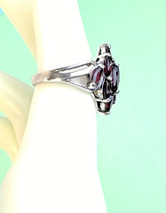 GORGEOUS Vintage AVON Ring SIGNED JJJ Amethyst Cluster size 7