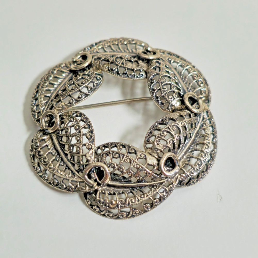 Vintage 925 Sterling Silver – Marcasite Leaf Wreath Pin Brooch Round Statement