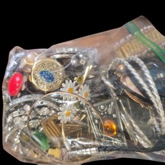Estate Vintage Costume Jewelry Large 20+ LBS Earing Necklace Bracelet Retro Lot