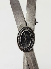VTG Wells Sterling Silver Snow Skis Pin Brooch Smith College ski team 1950’s