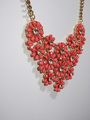 Vintage Charming Charlie Pink Coral Flower Petal Statement Necklace Rhinestones