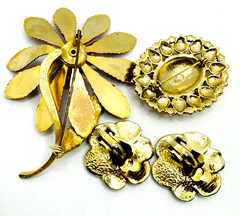 Lot VTG Red Mod Enamel Flower Brooch, Red Blue Earrings & Liz Claiborne Brooch