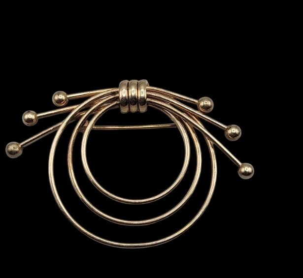 Vintage JMS 1/20 12kgf Circular Bow Brooch Pin 1960s Motif Yellow Gold Filled