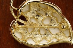 Vintage Costume Jewelry Sarah Coventry White Velvet Brooch Pin Clip Earrings Set