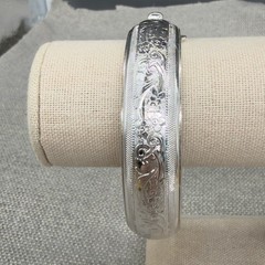Vintage Bangle Bracelet Etched Silver Tone Flowers Size 6.5 Inches