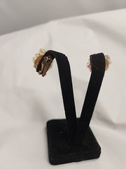 Lisner Vintage Ab Clear Crystal Beaded Cluster Clip-on Earrings Gold-toned