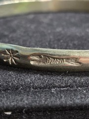 Mexico 925 Sterling Silver Fish Star Stamped Bangle Bracelet 8.25″ 16.77g
