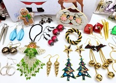 VTG Mixed JEWELRY LOT Everyday + Christmas Retro Earrings Brooches Pins Bracelet