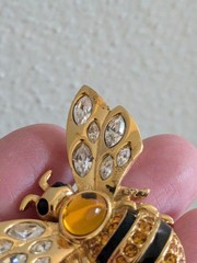 Vintage Swarovski Crystal Bumble Bee Brooch Pin Gold Toned Retired Signed