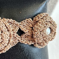 Vintage Crochet Bracelet Faux Pearls Stretch Gold Tone Cord 70’s Hippie Boho