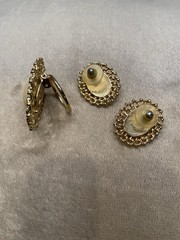 Vintage Lady Remington Faux Pearl Jewelry Set