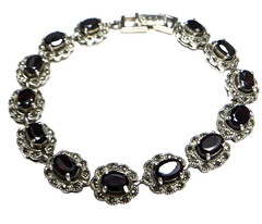 Vintage 925 Garnet & Marcasite Bracelet ~ 5mm x 6.5mm Garnets ~ 8″ long ~ Wt. 23