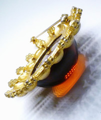 Large & Bold 2&1/2″ Tall Vintage Red Lucite Open-Back Gold Tone Brooch Pin
