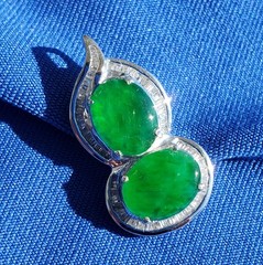 Original EARTH MINED Jadeite JADE DIAMOND Deco Pendant Medallion 18K WHITE GOLD