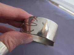 VINTAGE OLD PAWN STERLING MARY RICHARD THOMAS TOOLED WIDE HEART CUFF BRACELET