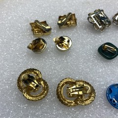 (9 Pairs) Vintage Unmarked Clip On Earrings Gold & Silver Tone (#1014)