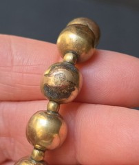 Vtg BRASS BEAD METAL 10mm Ball Necklace Chunky 29″ GoldTone Boho Decor Statement