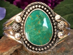 NICE 64 GRAM GREEN TURQUOISE STERLING SILVER NAVAJO SOUTHWESTERN STYLE BRACELET