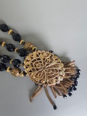VTG Black Faceted Bead Gold Filigree Tassel Pendant Necklace Clip Earring Set