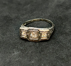 18k White Gold Three Diamond Vintage Filigree Ring Sz 5.5 – 2.75g