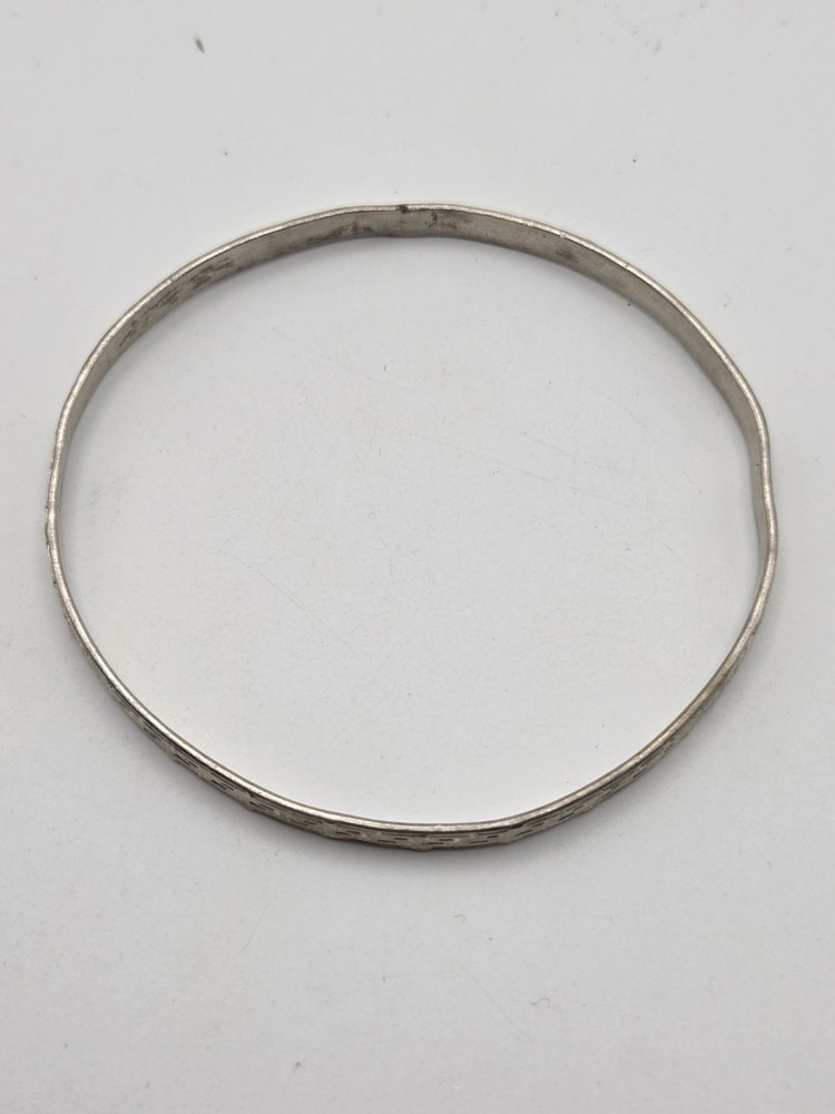 Vintage Silver Toned Mexico Bangle Bracelet Size 7.25