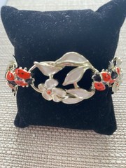 RARE: Vintage Ladybug White Enamel Gold Tone 1960 JOLLE Fashion Bracelet