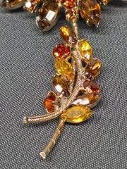 Vtg Tiered Amber Topaz Rhinestone Flower Brooch 4.25″ Large Stem Pin Foil Back