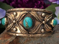 VINTAGE 88 GRAM TURQUOISE STERLING SOUTHWESTERN NAVAJO LEAF STAMP STYLE BRACELET