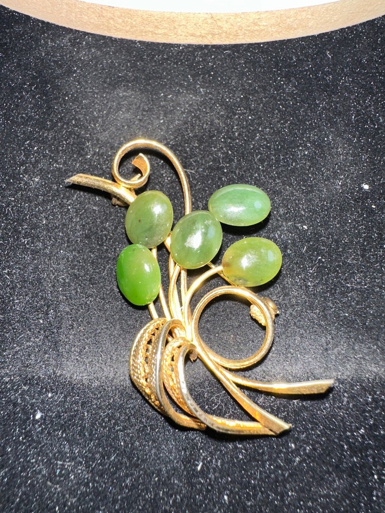 Vintage Yellow Gold Plated Filligree & Green Jade Brooch Pin, 2″ inches
