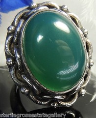 Vintage Chrysoprase 1 1/8″ Sterling Silver 0.925 Cocktail Band Ring size 7.5