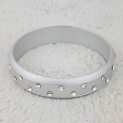 1950s Vintage Bangle Bracelet in Silver Colored Metal – 1950s