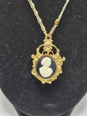 Estate Jewelry Cameo Dual Sided White / Black Portrait Pendant Pin Gold Tone