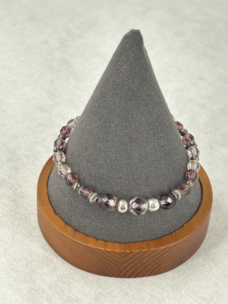 Vintage Beaded Bracelet Shades of Purple Faceted Crystal Silver Tone spacer