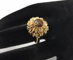 Vtg 1974 Avon Sunflower Gold Tone Topaz Crystal Ring Adjustable Size 7.5. #680