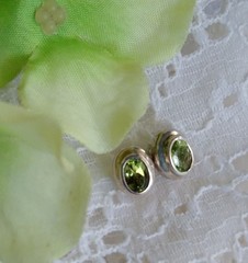Vintage 925 Sterling Silver Peridot Pierced Post Stud Earrings