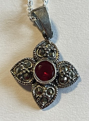 Dainty Silver Necklace Small Red Sterling 925 Flower Vintage Pendant 17.75″ D409