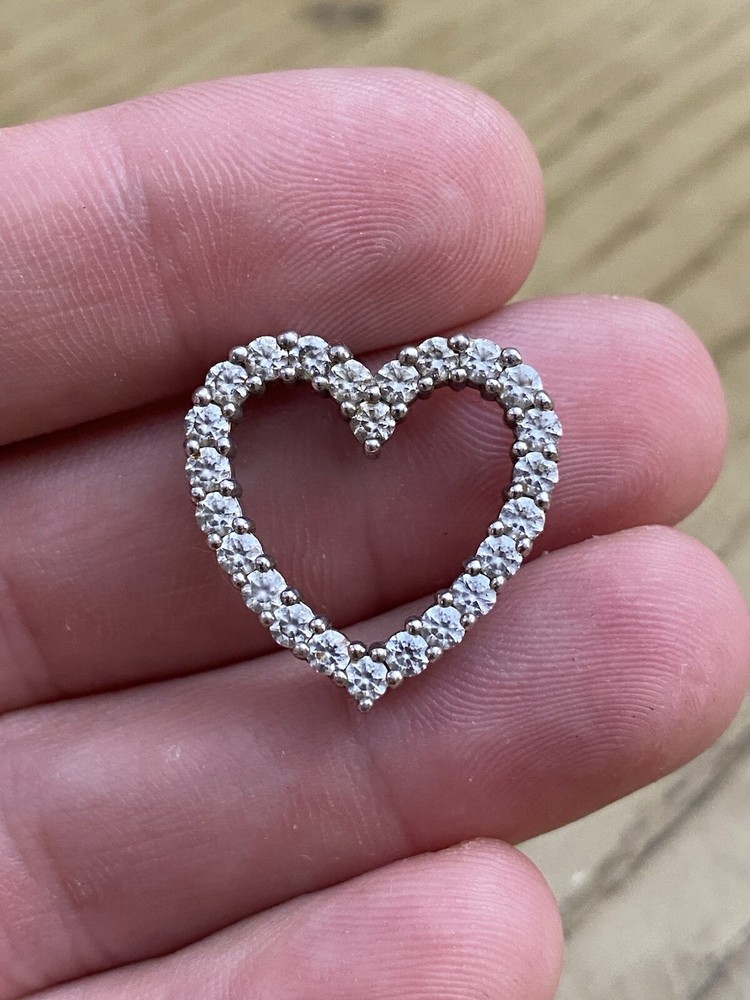 ALWAND VAHAN 925 Sterling Silver Designer Signed CZ Heart Pendant