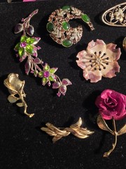 Vintage To Now Brooch Lot Monet KC Sarah Cov 1928 Cerrito (17)
