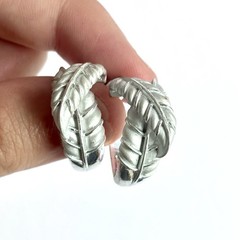 Arthur Court Aluminum Hoop Earrings .75 In Leaf Round Discontinued Jewelry
