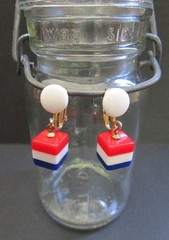 Patriotic Vintage Retro Clip Earrings Lucite Red White Blue Dangle 1-1/8″
