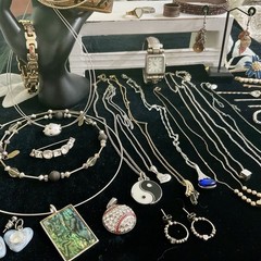 Vintage To Modern Mixed Estate Costume Jewelry Lot Silver Tone Rhinestones More