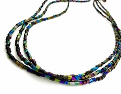 Vintage 1970’s Necklace 3 Strands Peacock Iridescent Green Blue