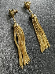Vintage 2” Gold Tone Chain Tassel Dangle Earrings
