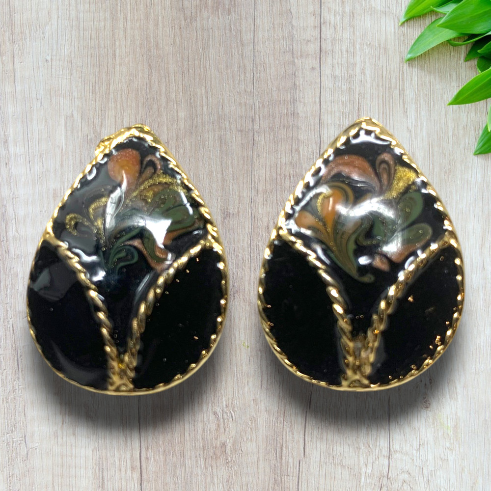 Vintage 1980s Black Swirl Enamel Gold Tone Pierced Earrings Teardrop Modernist