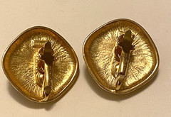 Vintage TriffariGold Tone Clip Earrings Signed Faux Amethyst Cabochon 1 1/4