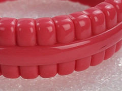 Vintage Pink Plastic Textured Bangle Bracelet 7.5 Inch 21 mm Wide Retro